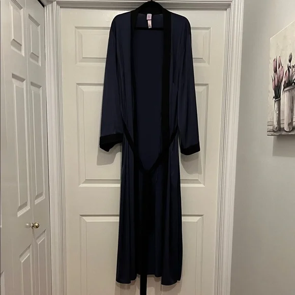 Savage X Fenty Midnight Blue Robe - Picture 8 of 15